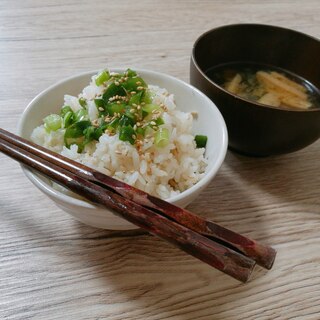 離乳食期の子供と一緒に！ネギしらす炊き込みご飯